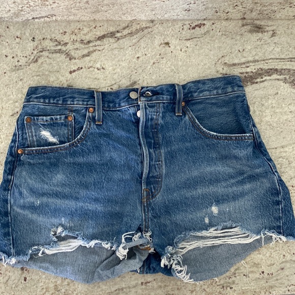 LEVIS 501 Original Short in Athens Mid Short - Picture 4 of 13